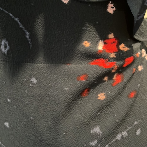 Like new, extremely easy to dress up or down! Soft fabric and wears well…. - Picture 2 of 5